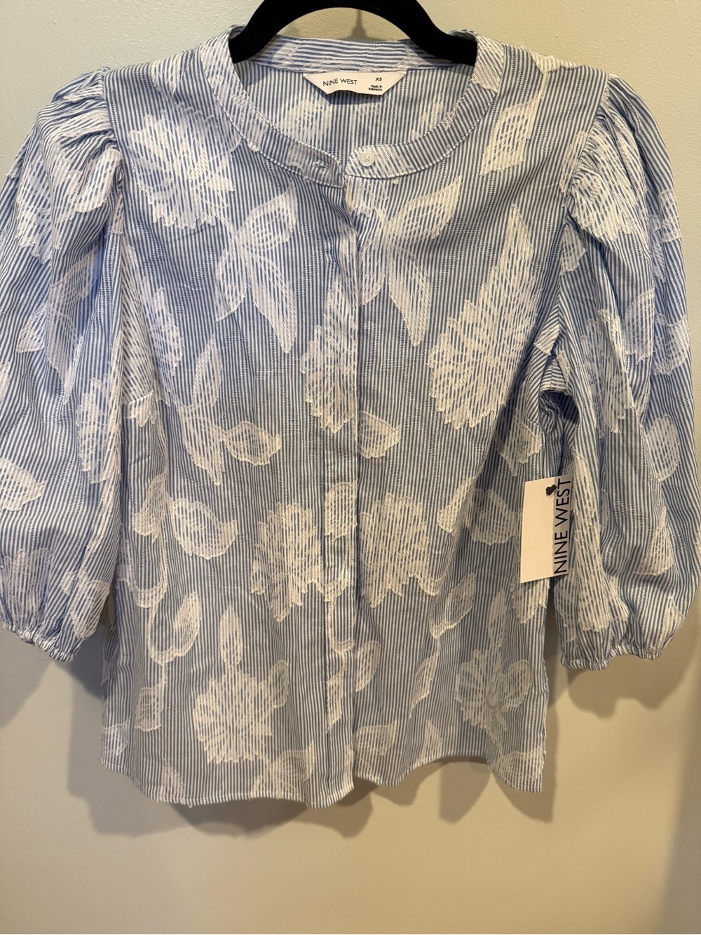 Nine West Light Blue & White Floral Stripe Puff-Sleeve Blouse size xs